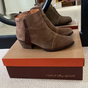 Pikolinos  brown suede leather boots with side fringe in great condition size39